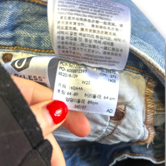 Levi’s Premium 501 Medium Wash Cutoff Denim Shorts Size 25 - Picture 6 of 7